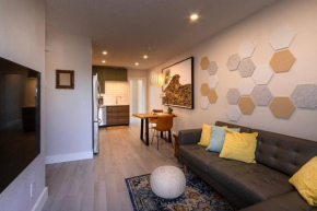 NEW! Chic & Cozy Lantana near the Beach & Flagler